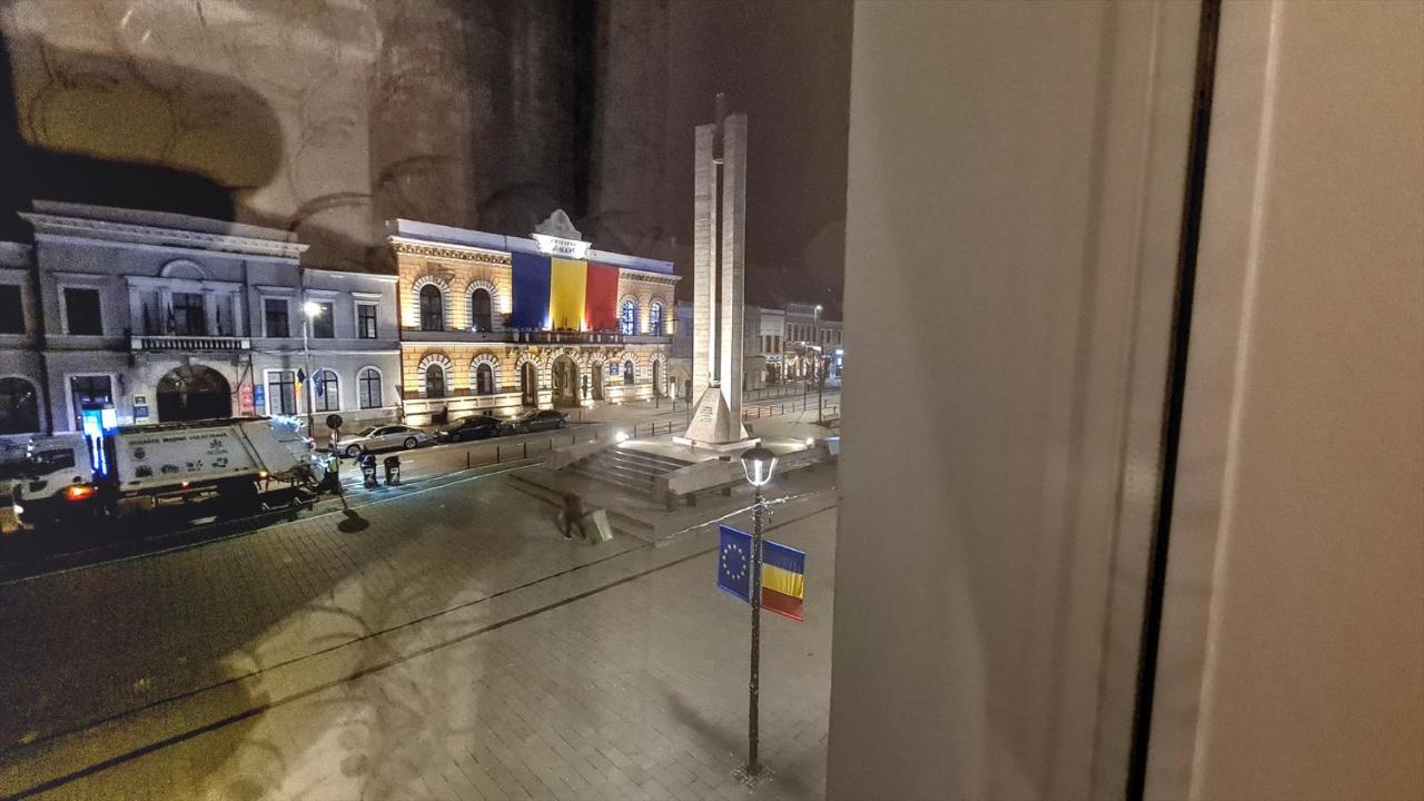 Royal Mansion In Unirii Square Cluj-Napoca Exterior foto